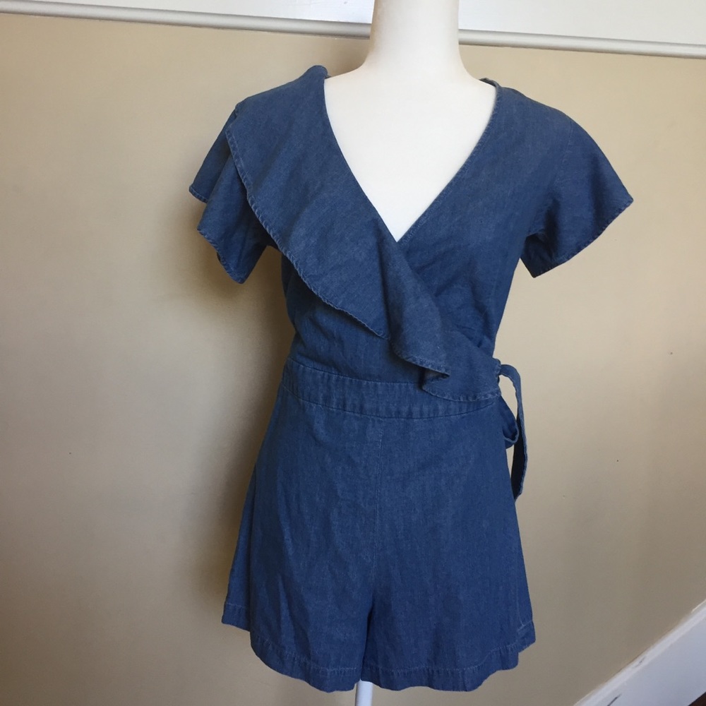 Draper James Chambray Flutter Romper - Picture 5 of 8
